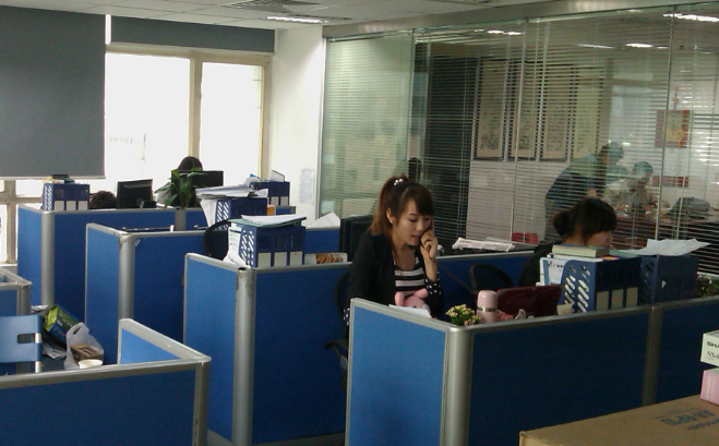 针织面料成分差异对成衣品质的影响及选购指南